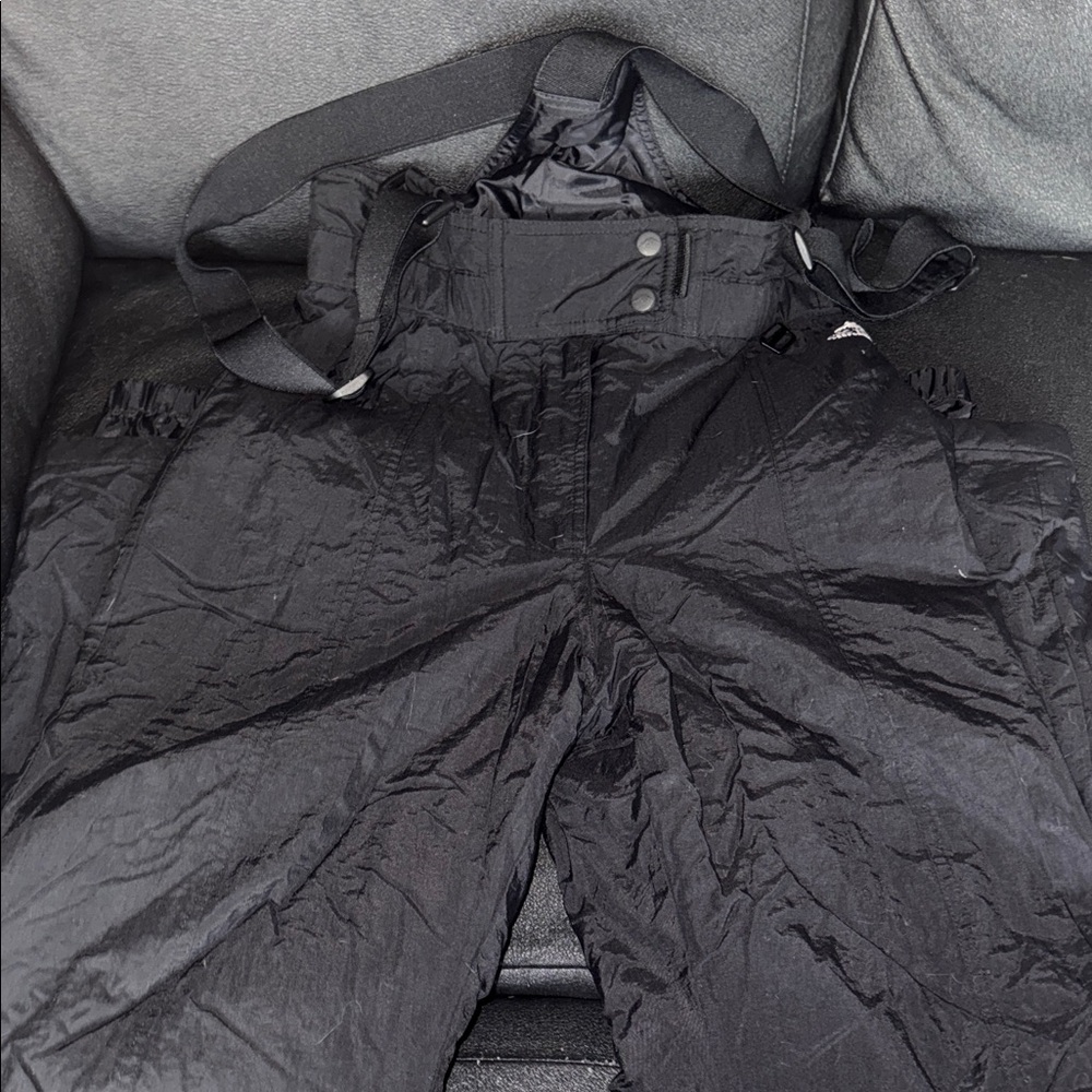 Woman’s Snow Pants